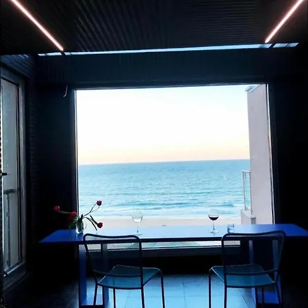 Seafront Luxury With Panoramic Sea View, Sunny דירה סאני ביץ'